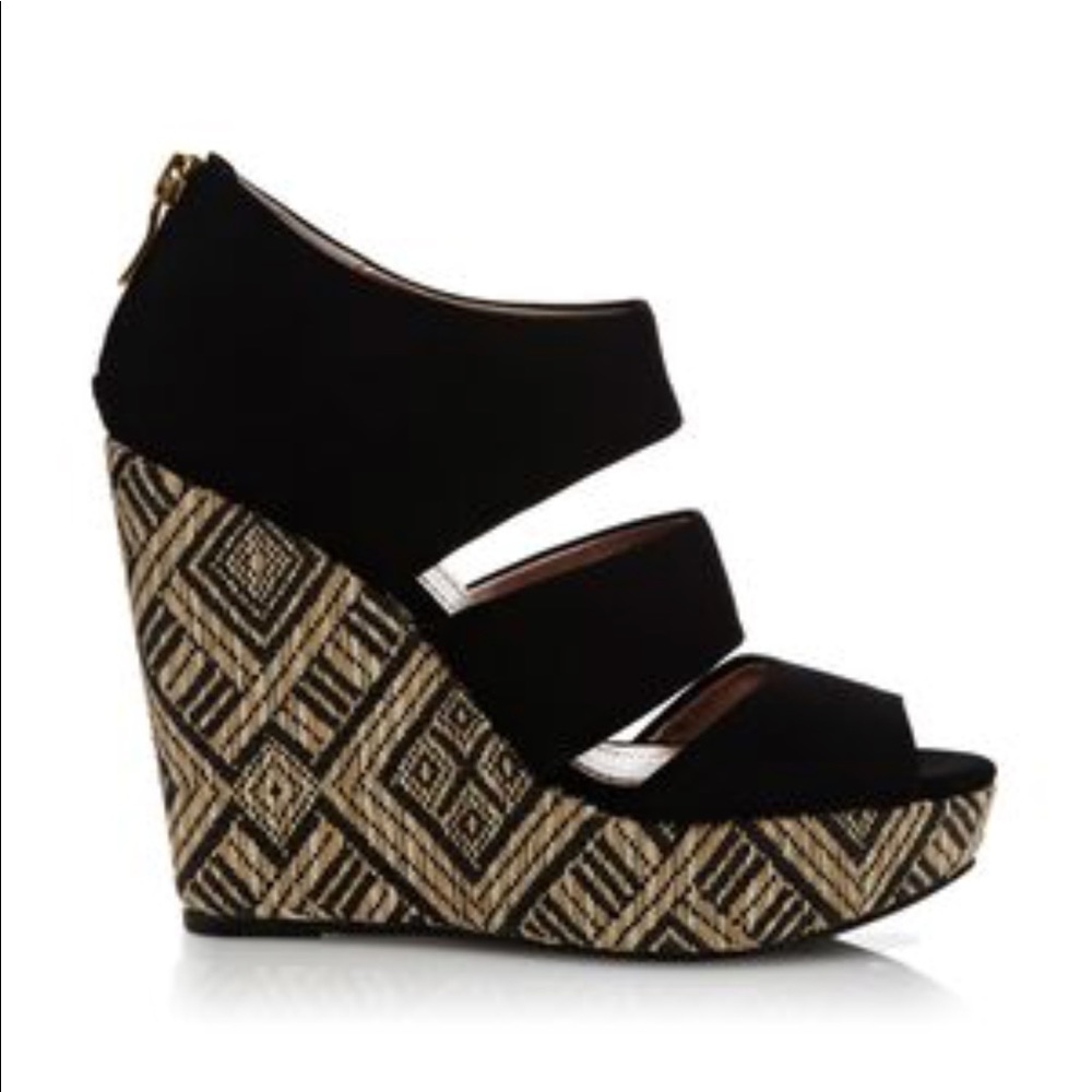 BCBG Generation wedges
